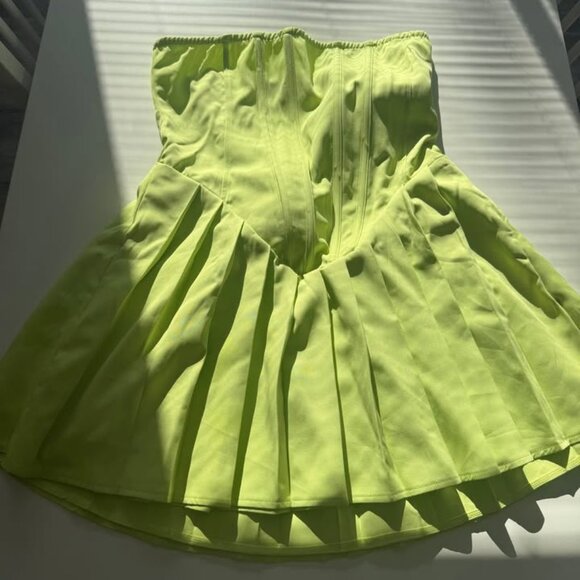 Never Worn Lime Green Mini Dress - Picture 2 of 6